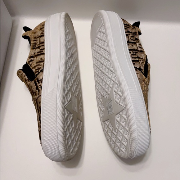 DIOR SOLAR SLIP-ON SNEAKER - Picture 5 of 11